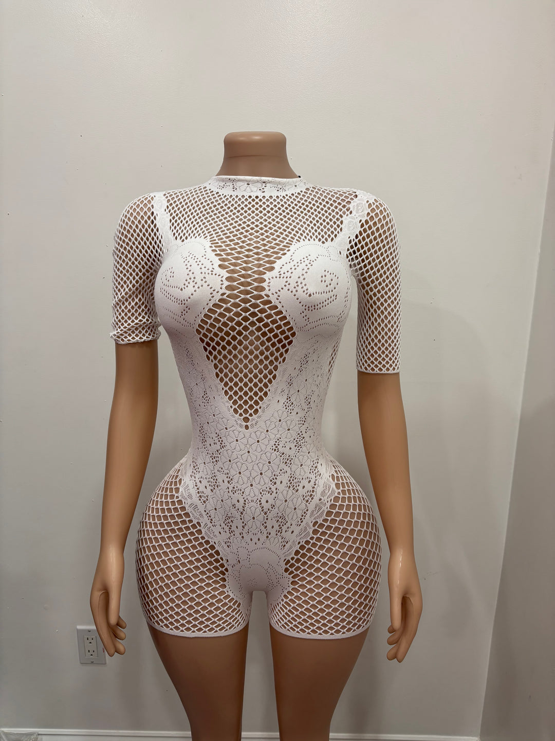 WHITE SEX APPEAL ROMPER