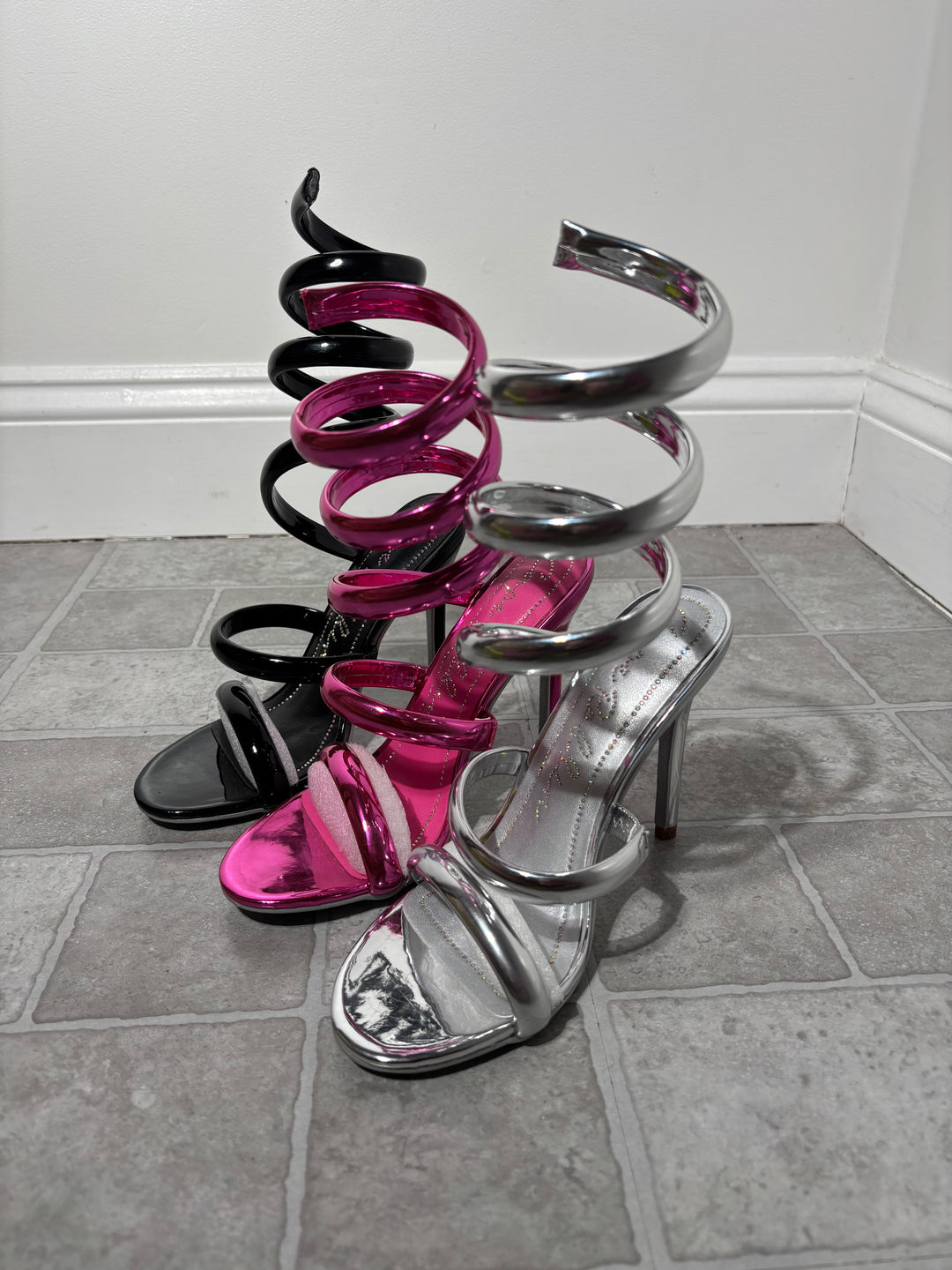 BLACK INTERGALACTIC HEELS