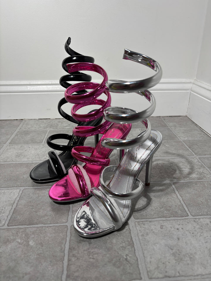 BLACK INTERGALACTIC HEELS