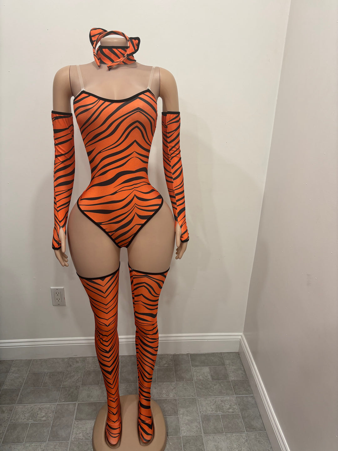 TIGER COSTUME Kiema's Boutique TIGER COSTUME Kiema's Boutique